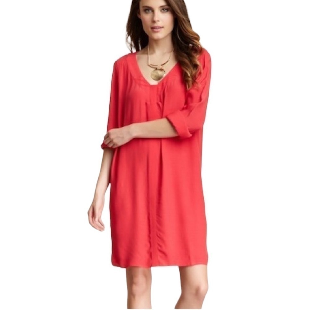 BCBGMaxAzria Rosetta Slip On Dress. 3/4 Sleeve V-Neck. Bright Poppy Size S #1174